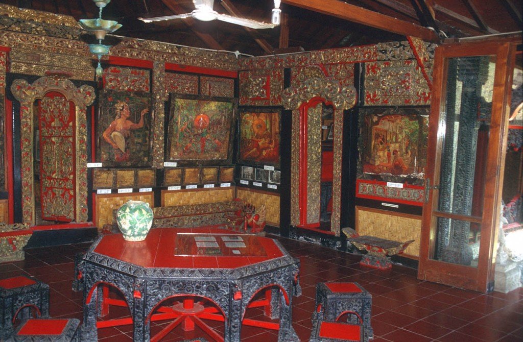 Le mayeur museum in Sanur, Denpasar, Bali - Mari Bali Tours